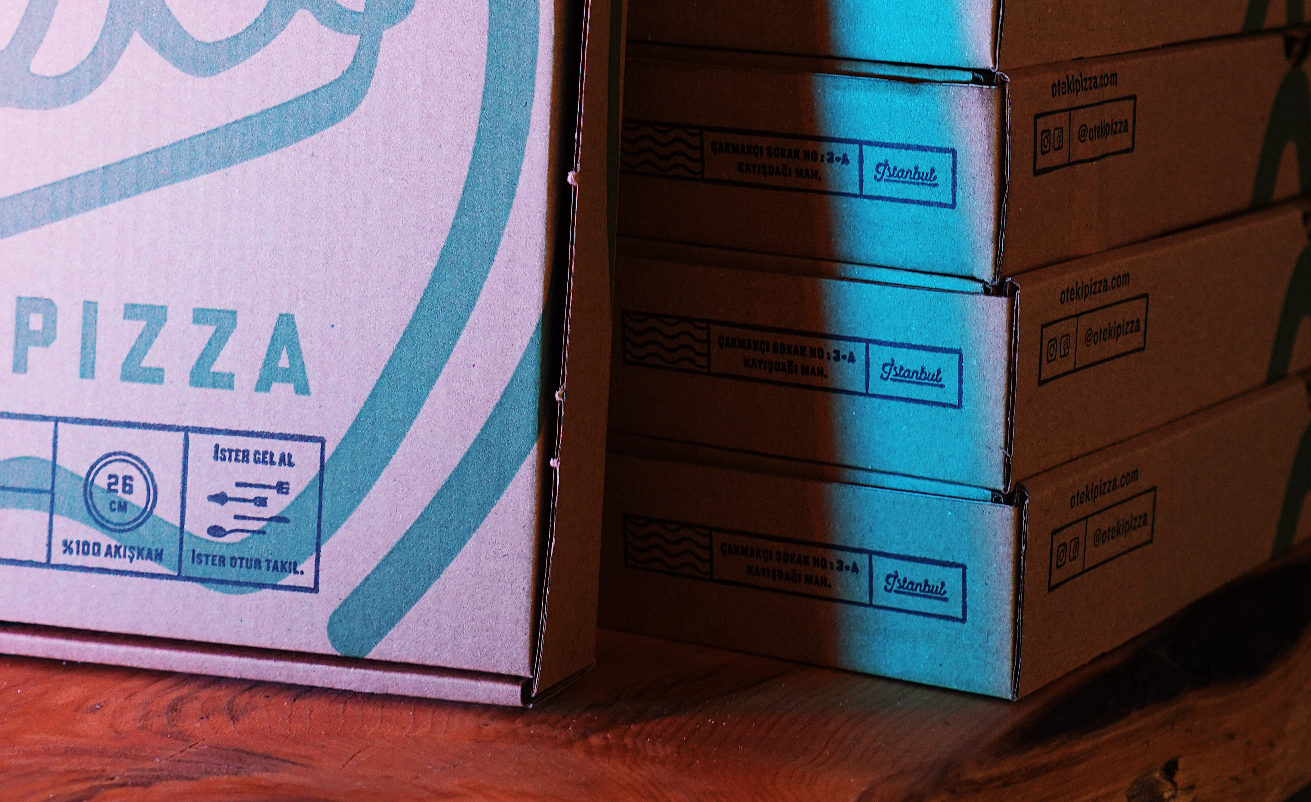 pizza-oteki-zeki-michael-box-design-designer-packaging-food-new-york-colorado-us-london-istanbul-tasarim-freelance-agency.jpg
