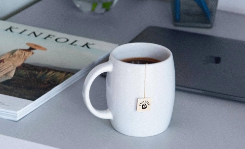 easy-brew-coffee-craft-paper-easybrew-packaging-zeki-michael-pinterest-coffee-beer-label-branding-strategy-design-practical-studio-mug-freelance-filter-biodegradeble-kinfolk-hipster
